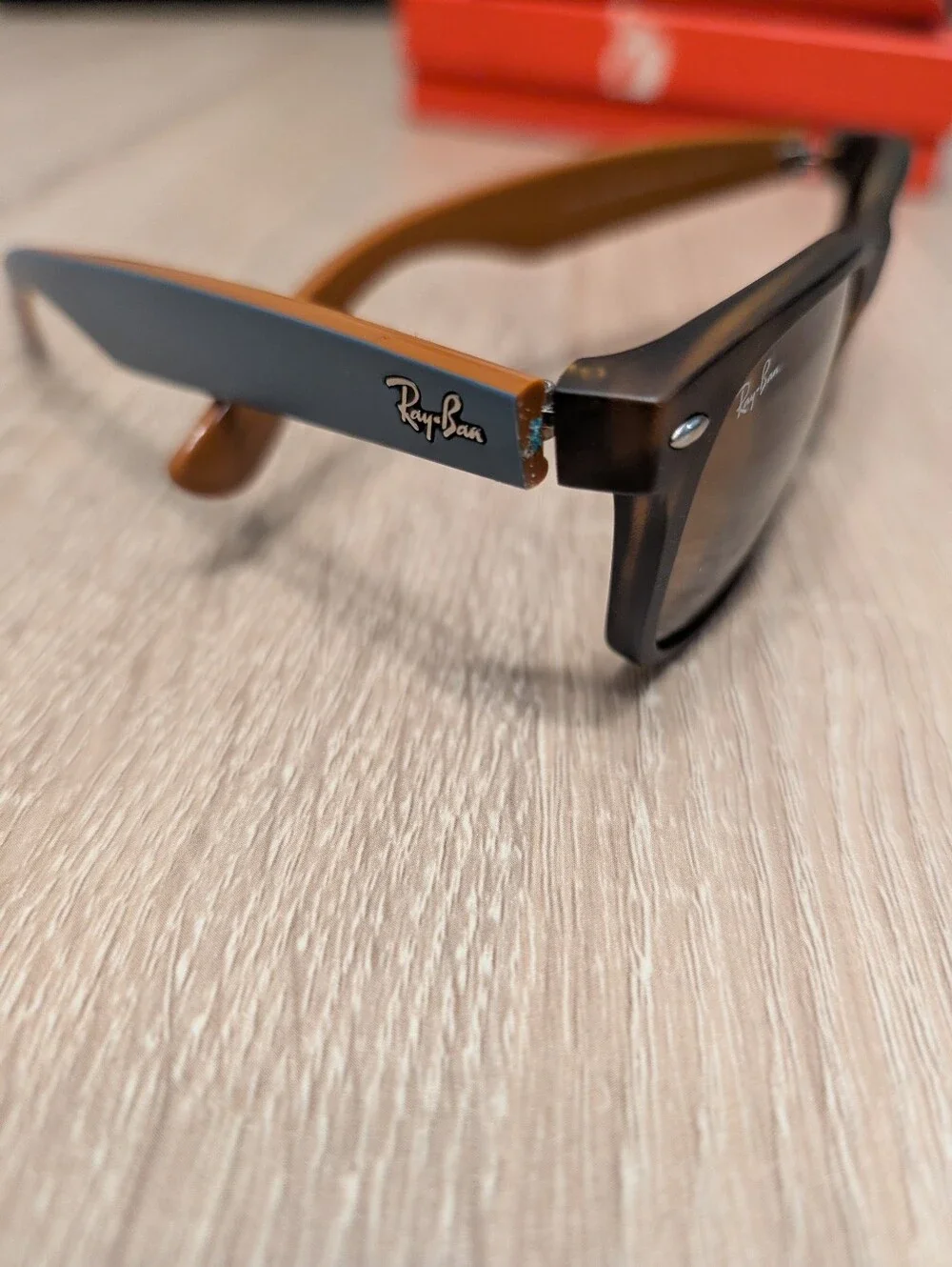 Ray-Ban Classic Wayfarer Sunglasses